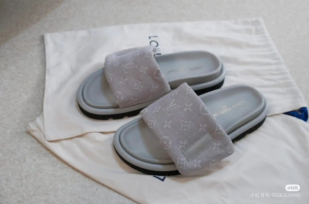 Louis Vuitton Monogram Pool Pillow Flat Comfort Mule