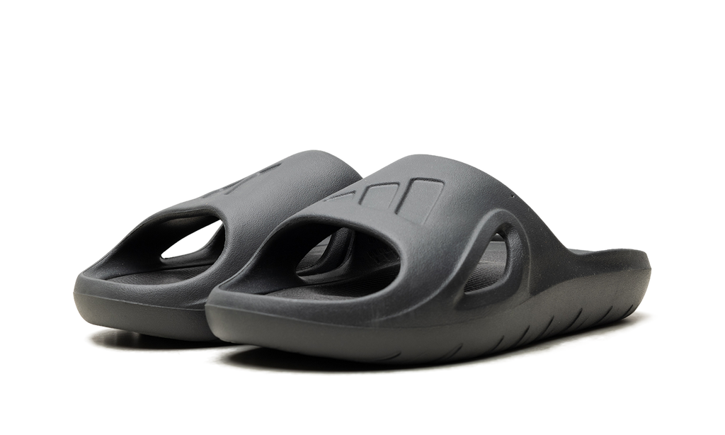Adicane Slides "Carbon Core Black" HQ9915
